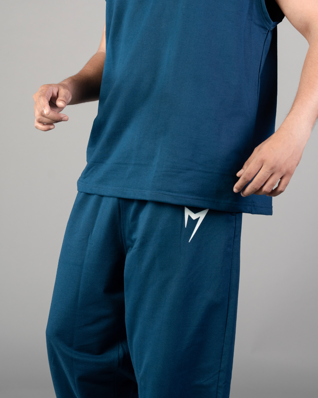 Velocity Tee & Track